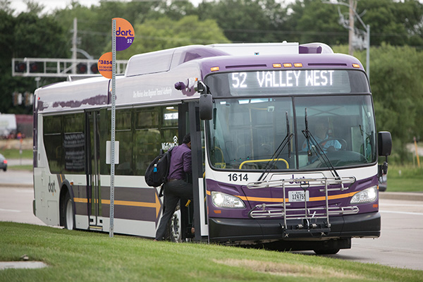 Photo of rider boarding route 52