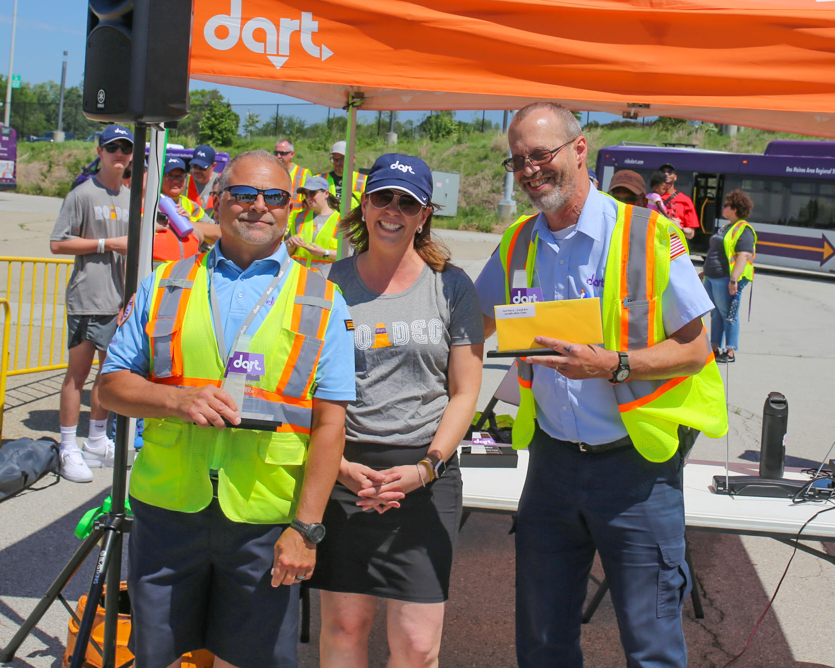 Photos for Competitive Divsion small bus winners